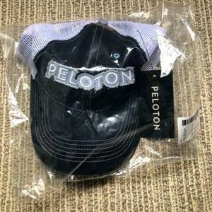 COPY - NWT Peloton FA121 distressed trucker hat OS